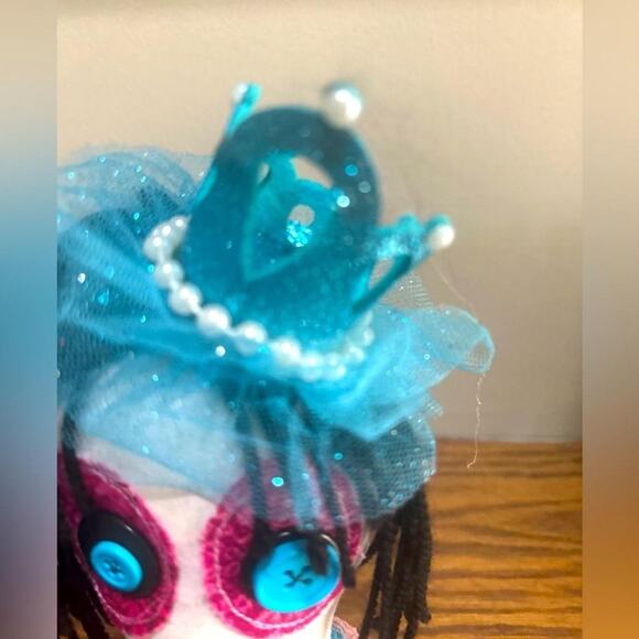 Handcrafted Rag Cloth Ugly Doll 20” Homemade Blue Weird Funky Whimsygoth Quirky - Picture 4 of 4